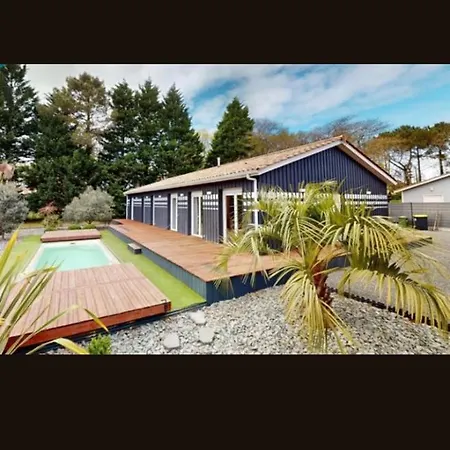 Avec Piscine 17 Couchages *